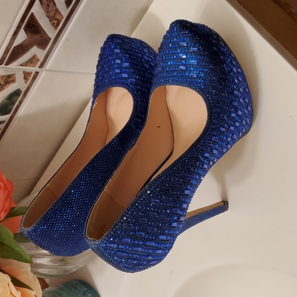 Heels  in royal  blue